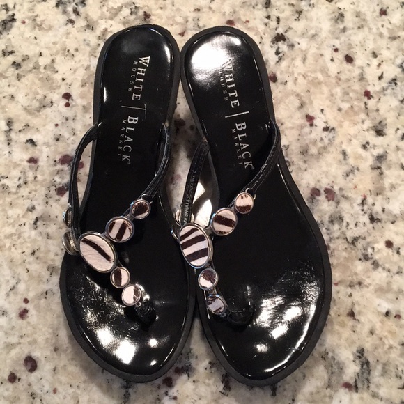 White House Black Market Thong Wedges - Picture 2 of 6